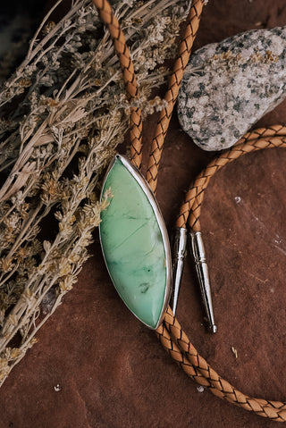 Lemon Chrysoprase Braided Bolo