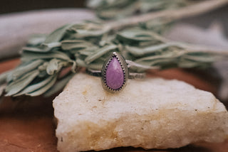 Phosphosiderite Ring (Size 9)