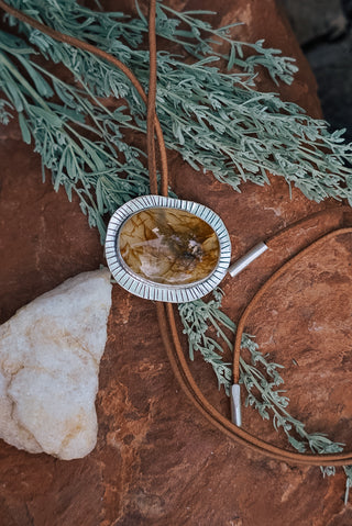 Agate Honey Mini Bolo Tie